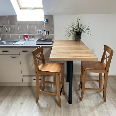 Vatus Apartmanhaz Vac Bagian luar foto