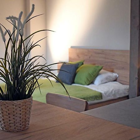 Vatus Apartmanhaz Vac Bagian luar foto