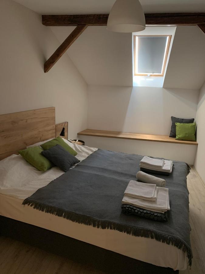 Vatus Apartmanhaz Vac Bagian luar foto