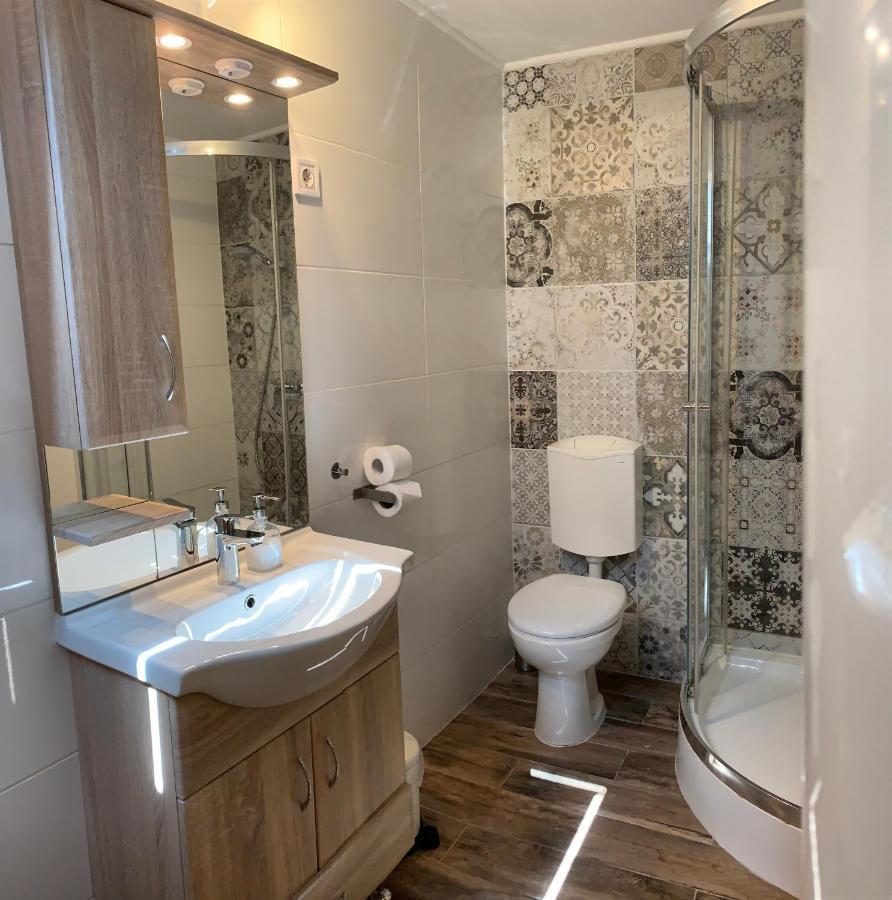 Vatus Apartmanhaz Vac Bagian luar foto