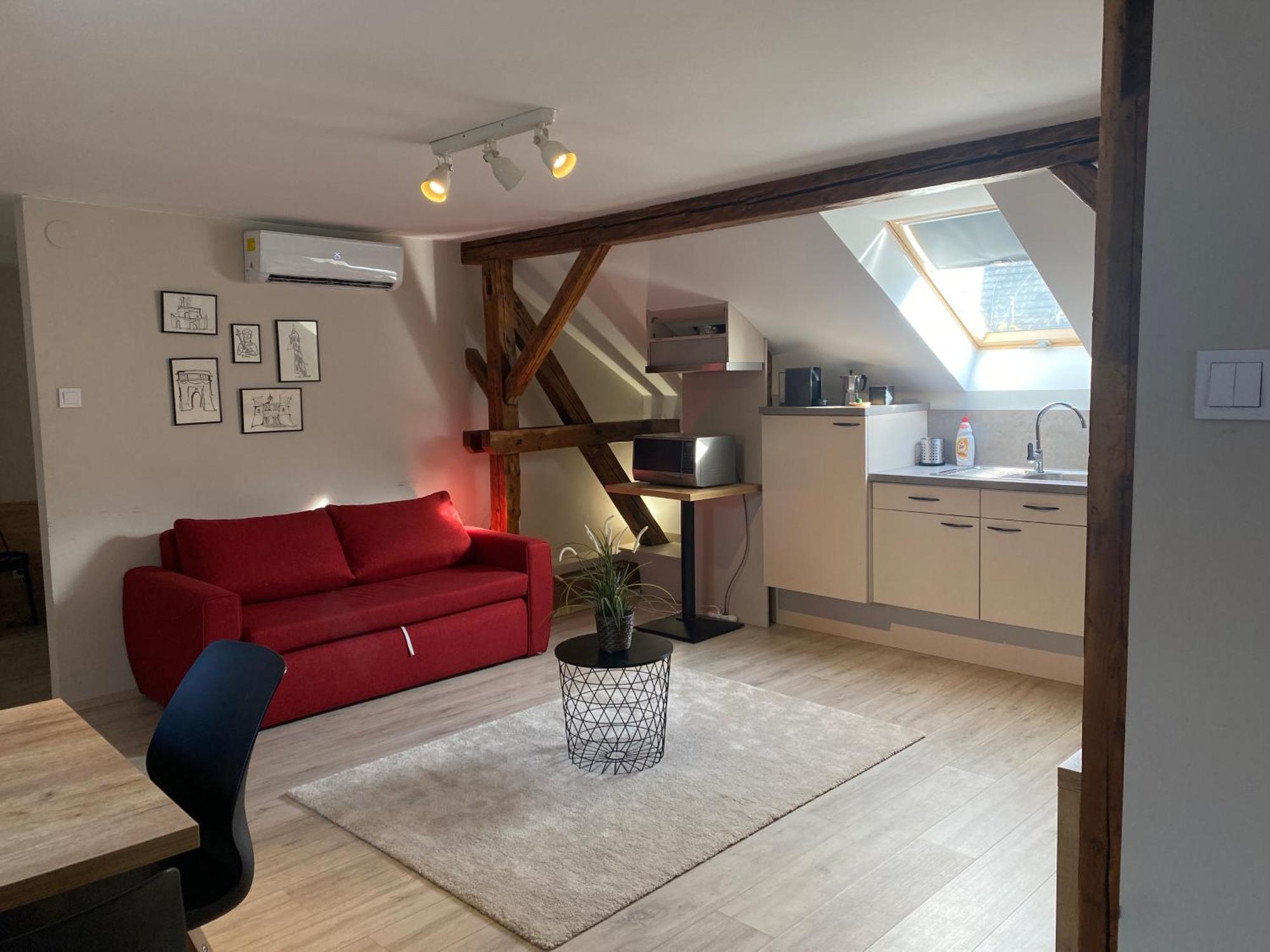 Vatus Apartmanhaz Vac Bagian luar foto