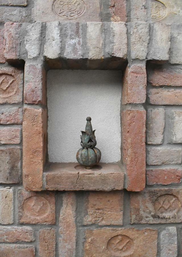Vatus Apartmanhaz Vac Bagian luar foto